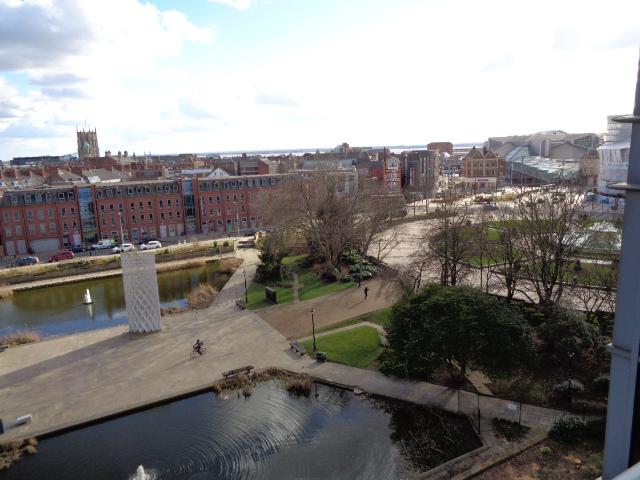 <c:out value='Queens Court, Queens Dock Avenue, Hull, HU1 3DR'/>