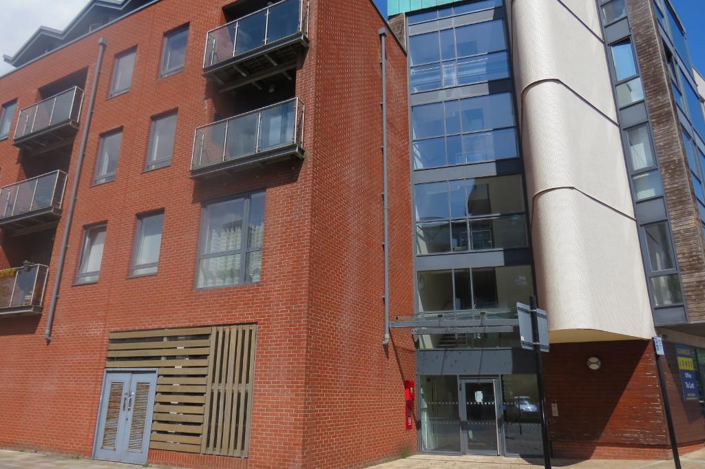 <c:out value='Freedom Quay, Wellington Street, Hull, HU1 2BE'/>