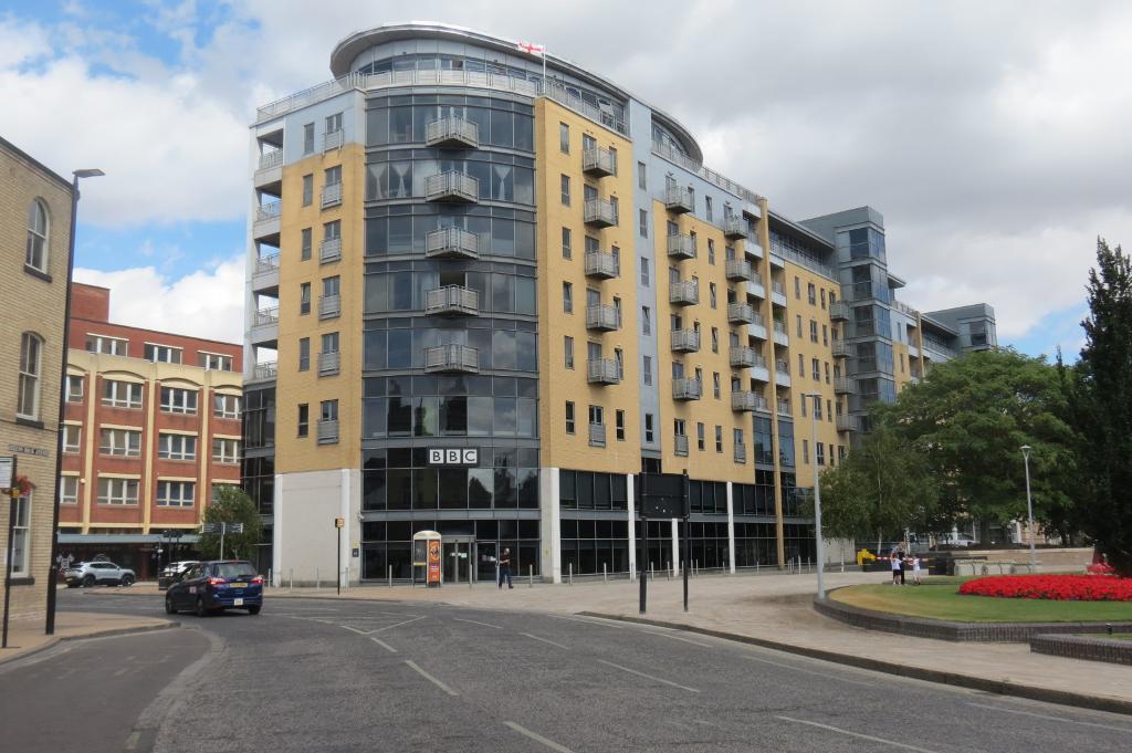 <c:out value='Dock Street, HULL, HU1 3DR'/>